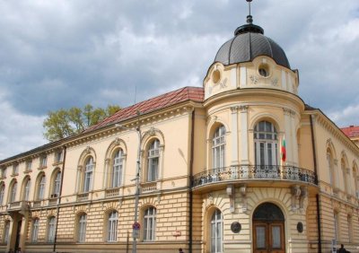 БАН разработват математически модел за прогноза на заразяването с коронавирус