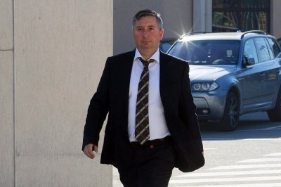 Иво Прокопиев е със запорирани сметки и имущество