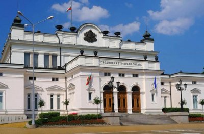 Работата в НС продължава със заседания на три комисии в утрешния ден