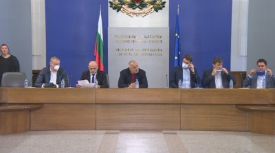 IT компании даряват 15 000 човекочаса, изграждаме национална здравно-информационна система