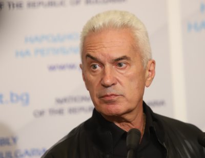 Наложиха 50 000 лв. парична гаранция на Волен Сидеров
