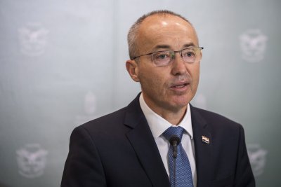 Хърватският министър на отбраната подаде оставка