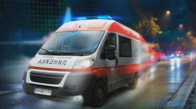 12-годишно дете е с опасност за живота, след като падна от тераса на петия етаж