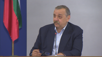 Проф Кантарджиев: Мерките дават ефект, необходими са още усилия