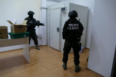 ГДБОП провежда спецоперация за компютърни престъпления и пране на пари в Разград