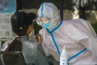 Броят на заразените с COVID-19 по света гони 5 000 000 души