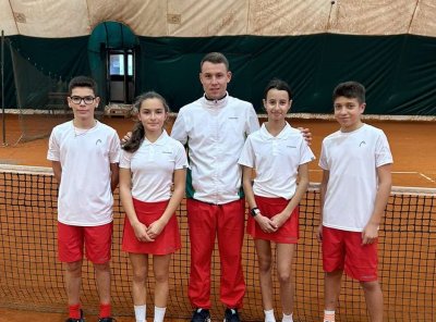 Четири българчета са на лагер в академията на бившия тенисист Янко Типсаревич