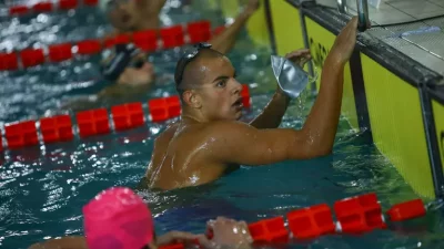 Петър Мицин подобри два национални рекорда и покри нормативи за участие световното по плуване през юли