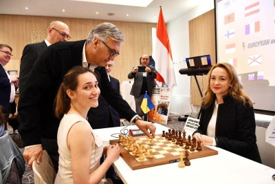 Четири български победи в първия ден на европейското първенство по шахмат за жени в Родос