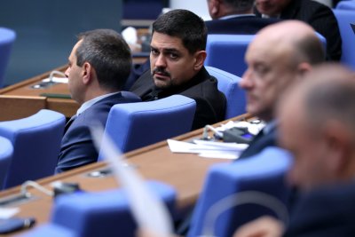 Парламентарната група на МЕЧ се разпадна