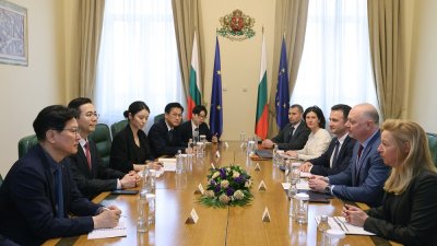 Премиерът: Проектът за 7-и и 8-и блок на АЕЦ "Козлодуй" е от стратегическо значение за България 