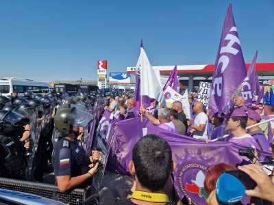 Приключи протестът на горските служители на АМ "Тракия", демонстранти отиват на среща със земеделския министър
