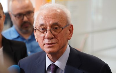 Силви Кирилов: Лъжа е, че строим златна болница за 1 милиард