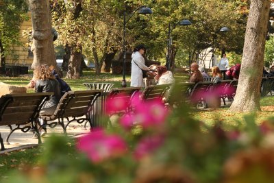 В &quot;Референдум&quot;: Българите спестяват от развлечения заради скока на цените