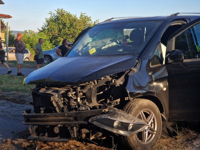 Жена загина в тежка катастрофа край Исперих