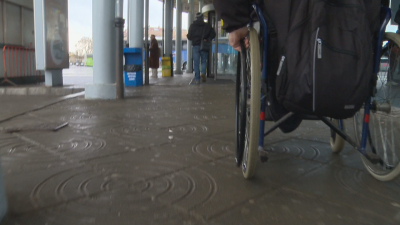 Защо междуселищните автобуси не са достъпни за хора с увреждания