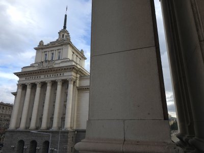 НА ЖИВО: Депутатите ще обсъдят на второ четене промени в Закона за марките и географските означения