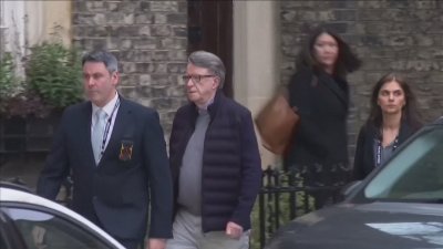 Бившият посланик на Великобритания в САЩ Питър Манделсън беше арестуван