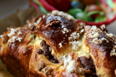 Козунакът поскъпва за Великден, но умерено: шоколадът води ръста в цените