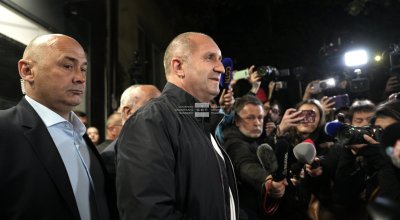 Европейски медии коментират вота у нас: Проруският и евроскептичен Румен Радев печели изборите в България