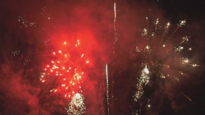 Заря в Калофер и Враца: България почита паметта на Ботев и загиналите за свободата ни