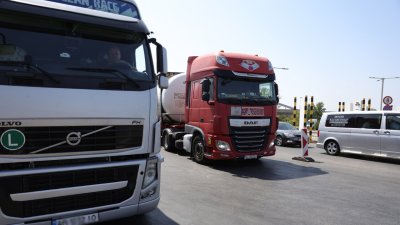 Транспортният бранш отложи планирания за 15 юни национален протест