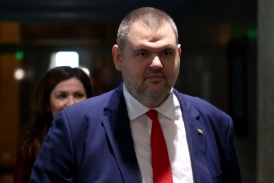 Пеевски е подал сигнал срещу Демерджиев в прокуратурата