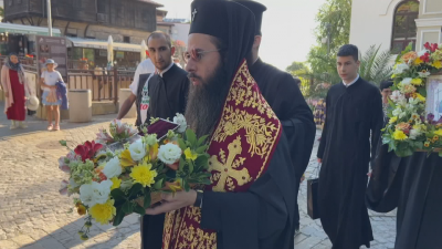 Литийно шествие с мощите на св. Йоан Кръстител тръгна от Созопол и стигна до остров Св. Иван