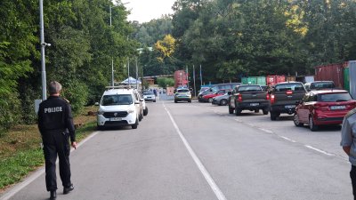 Взривяват контролирано боеприпаси в завод „Емко“ край Белица, пускат и BG-ALERT