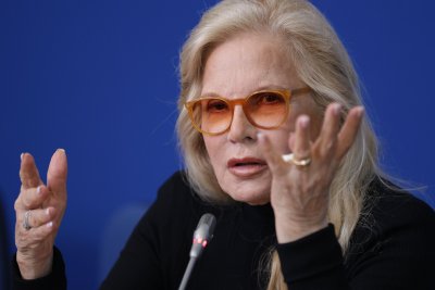 Френската певица Силви Вартан беше специален гост на събитие на българското консулство в Лос Анджелис
