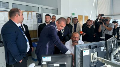 Бургаският опит с полигоните за млади шофьори ще бъде приложен в цялата страна