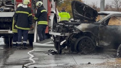 Един загинал и двама ранени след тежка катастрофа на АМ "Тракия" (СНИМКИ)