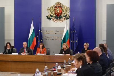 Тристранката обсъжда новата формула за минималната работна заплата и промени в пенсионното осигуряване