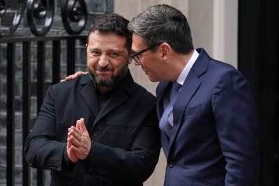 Зеленски в Лондон: Украинският президент получи силна подкрепа