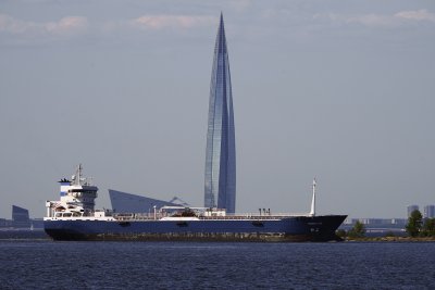 Кремъл съобщи, че първият танкер с руски дизел по споразумението със САЩ вече е отплавал