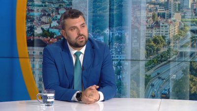 Георг Георгиев: Не може държавата да се занимава с театри, докато цените растат главоломно