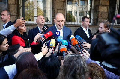 Румен Радев: Важно е в тези времена да имаме президент със знания, опит и принципи