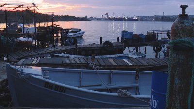 Бъдещето на лодкостоянка „Черно море“: Напрежение между рибари и областната управа във Варна