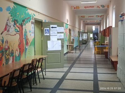 С технически проблеми в електронните устройства за гласуване започна изборният ден в Русенско