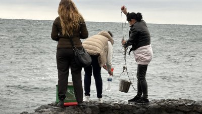 Взеха проби от морската вода след инцидента с контейнеровоза край Калиакра