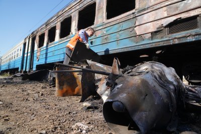 Войната в Украйна: Най-малко 13 души бяха убити при руска атака с дрон на гарата в Днипро