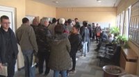 Опашки пред пунктовете за сертифициране на газови уредби и пред гишетата на КАТ