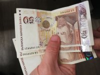 Арестуваха служител на НАП-Пловдив в момент на получаване на подкуп
