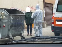 Екипи на столичната Спешна помощ - със специално облекло