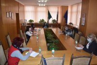 В Разград подпомагат с храна семейства в нужда по време на извънредното положение