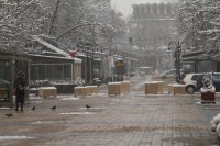 Снеговалежите продължават и през нощта
