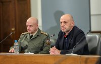 Актуални данни: Как сe разпределят защитните средства за медиците у нас и ще се разхлабят ли мерките за COVID-19