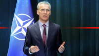 Столтенберг: Обсъдихме мобилизирането на въздушния капацитет за пренос на медицински стоки