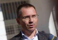 Джамбазки пред БНТ: Българските шофьори в момента спасяват хиляди животи в Белгия, Холандия, Германия и Франция