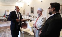 Байрамският намаз да се проведе на открито, договориха Борисов и главният мюфтия